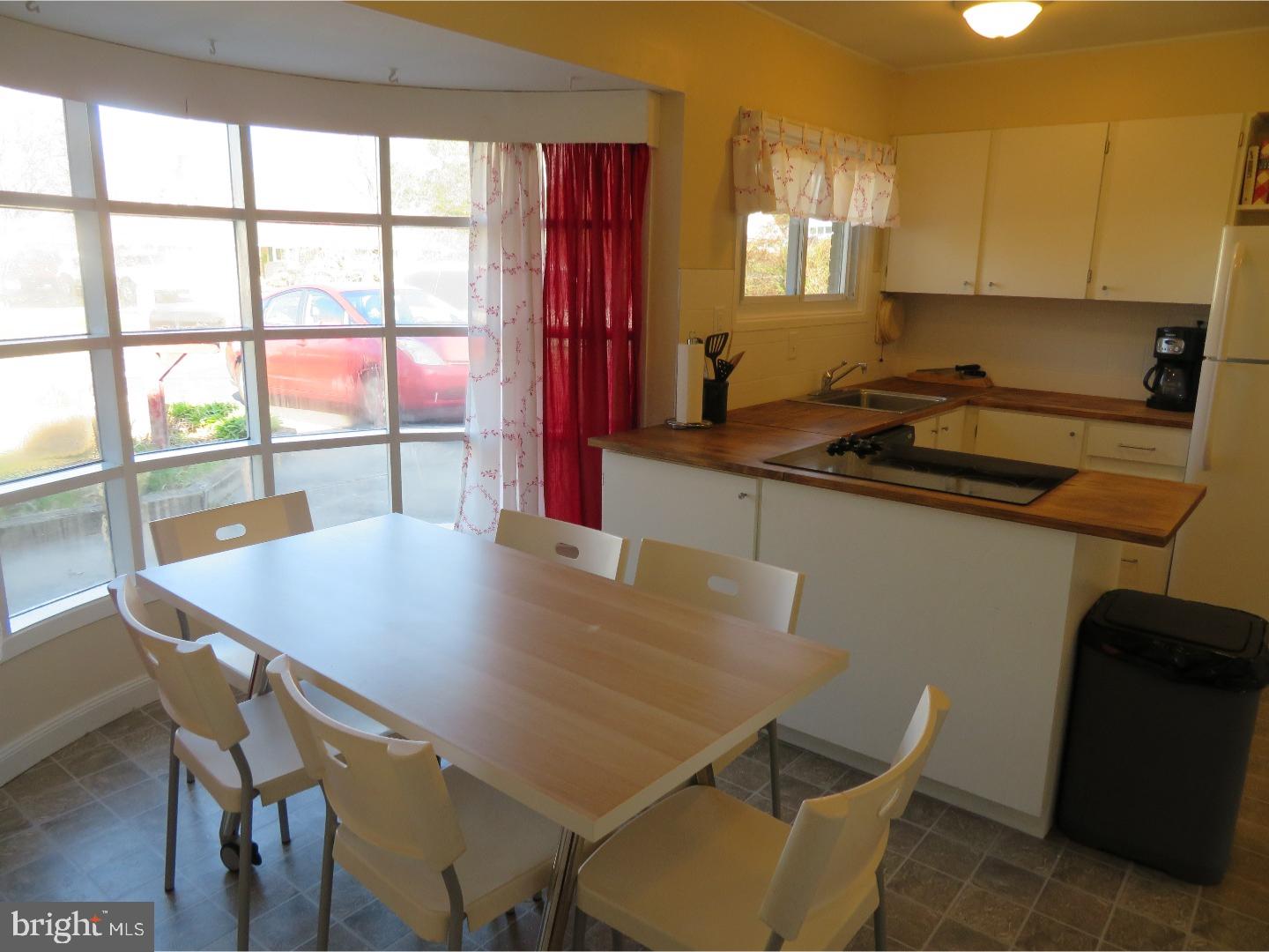 57 Fallenrock Road Levittown, PA 19056 - Photo 3 of 25 Kitchen