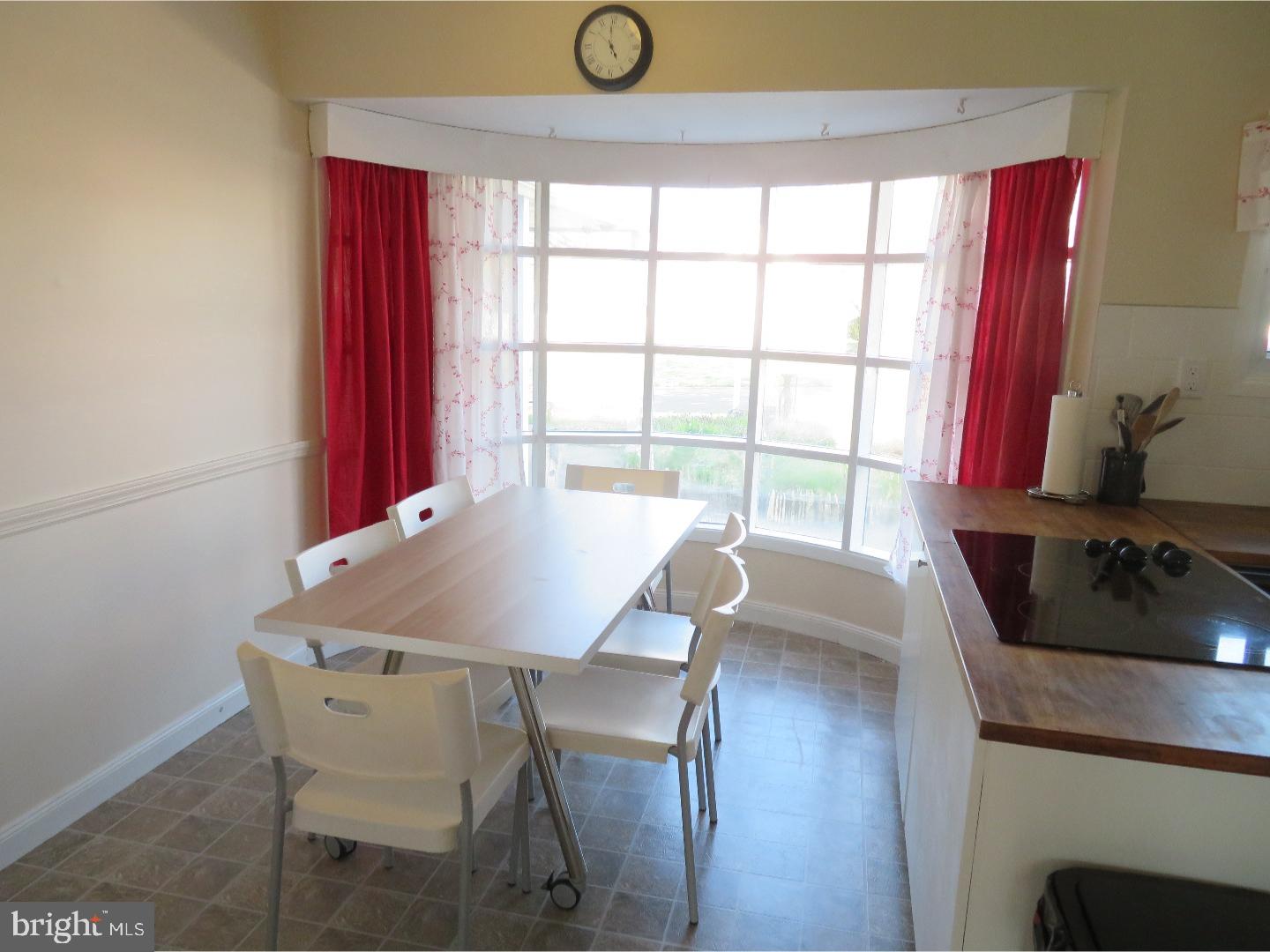 57 Fallenrock Road Levittown, PA 19056 - Photo 5 of 25