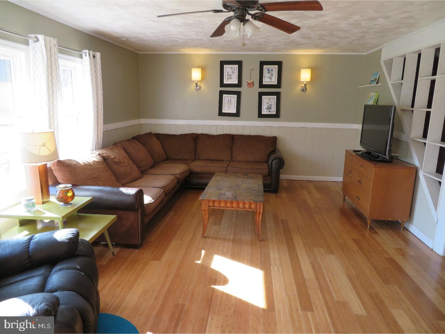 57 Fallenrock Road Levittown, PA 19056 - Photo 10 of 25 Living Room