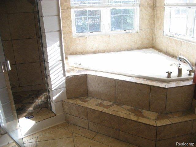 12291 Fish Lake Road Holly, MI 48442 - Photo 10 of 14 master bath