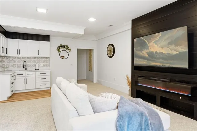 $1,600,000 | 2525 Spalding Drive, Atlanta, GA 30350