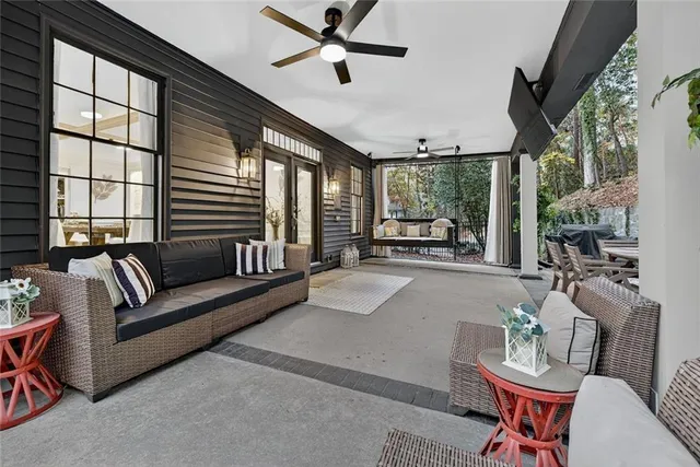 $1,600,000 | 2525 Spalding Drive, Atlanta, GA 30350