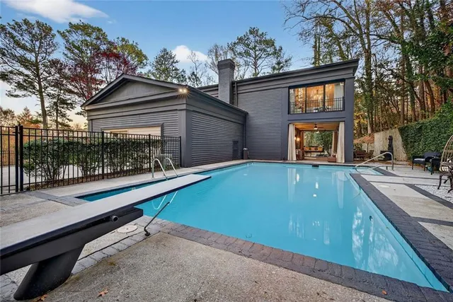 $1,600,000 | 2525 Spalding Drive, Atlanta, GA 30350
