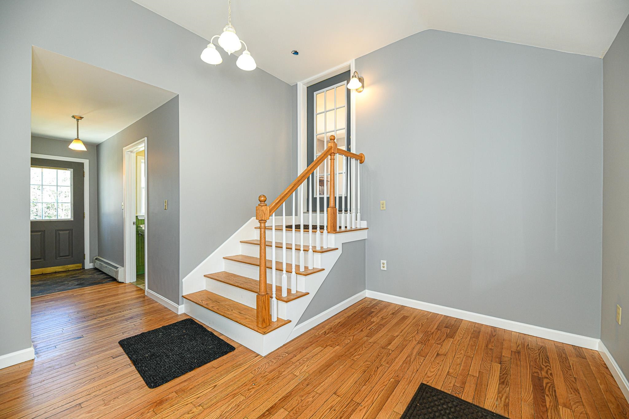 996 Jefferson Road Whitefield, NH 03598 - Photo 3 of 40