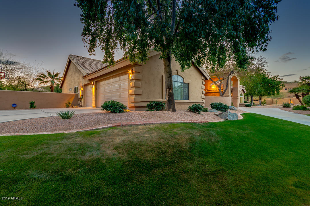 3307 East Knox Road Phoenix, AZ 85044 - Photo 3 of 89 03-Knox