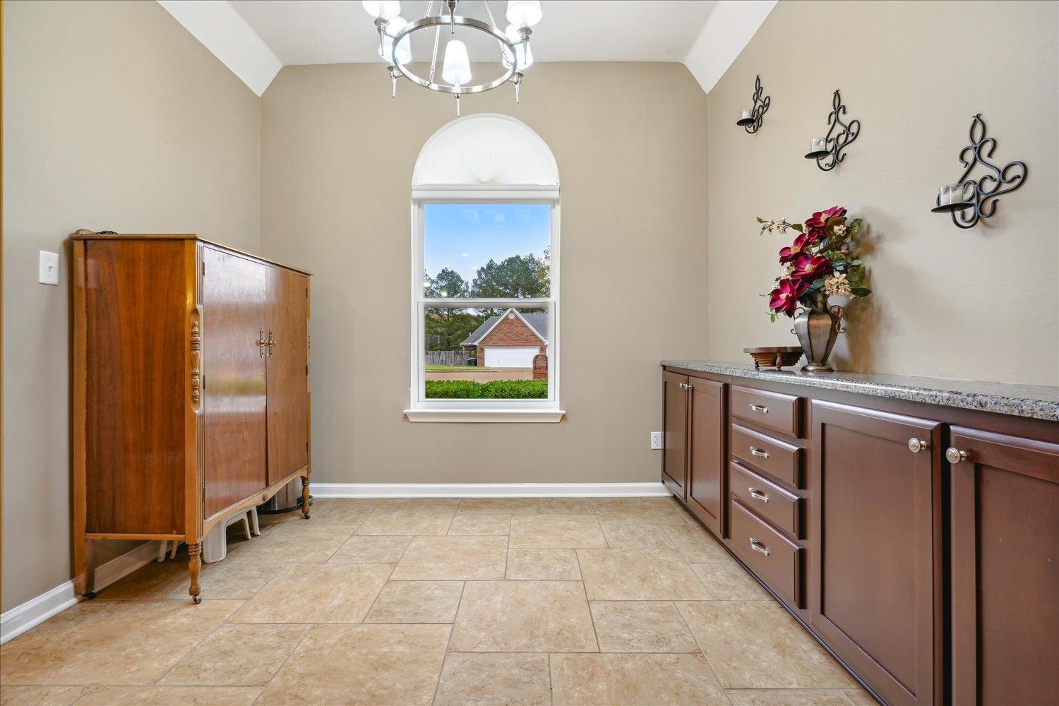 1503 Wolf Ridge Drive Collierville, TN 38017 - Photo 9 of 29 Gallery Image 9