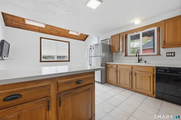 $399,900 | 112 Howe Avenue, Shelton, CT 06484