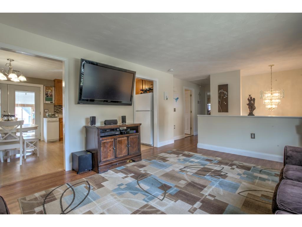28 Eayers Pond Road Hudson, NH 03051 - Photo 11 of 30