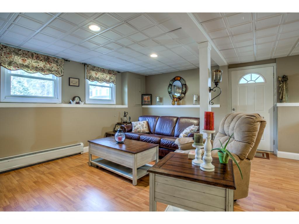 28 Eayers Pond Road Hudson, NH 03051 - Photo 23 of 30
