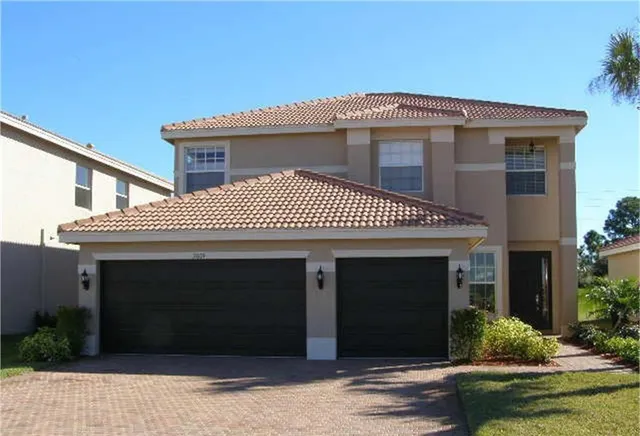 $3,000 | 2009 Grey Falcon Circle Southwest, Vero Beach, FL 32962