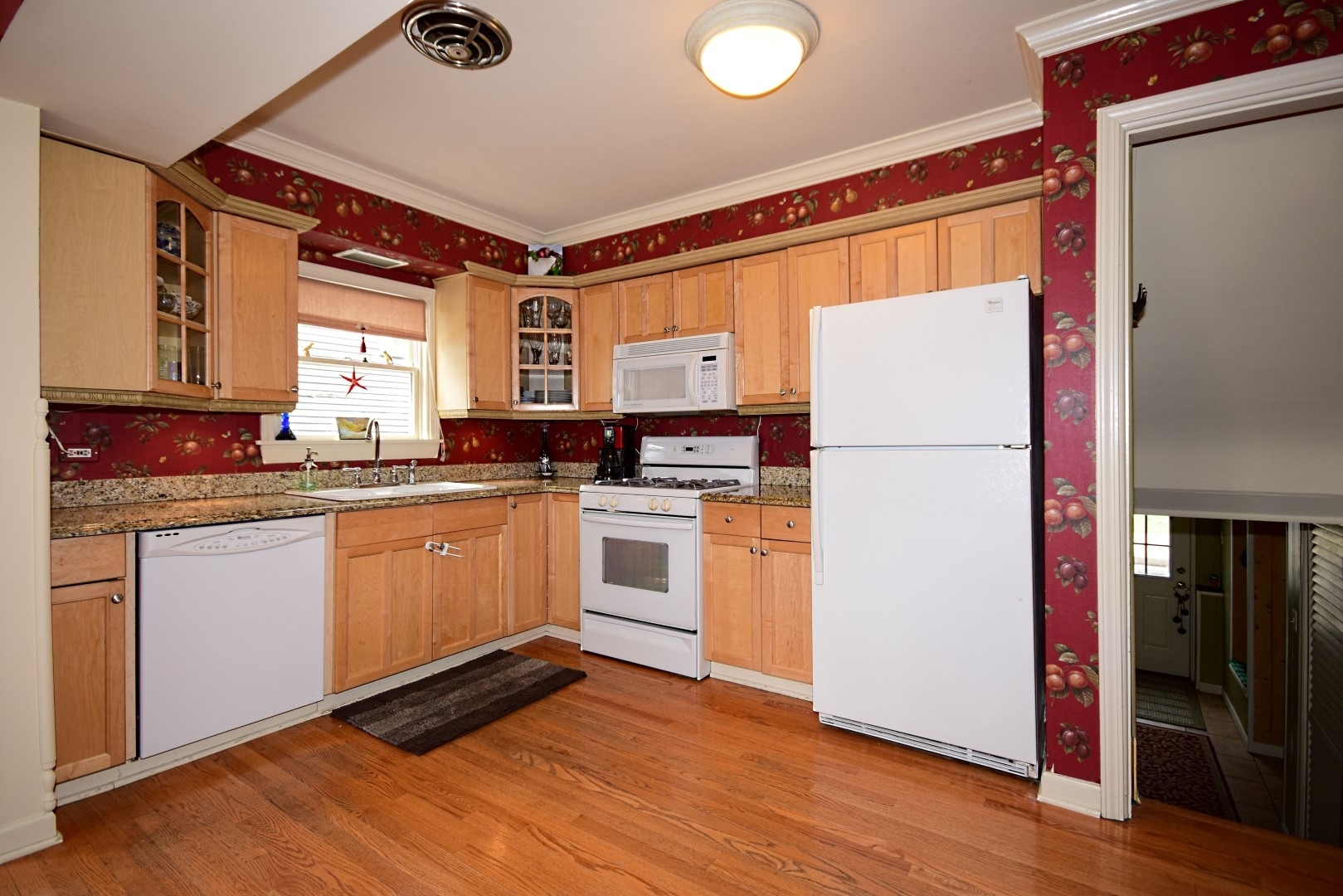 160 Gage Road Riverside, IL 60546 - Photo 10 of 30
