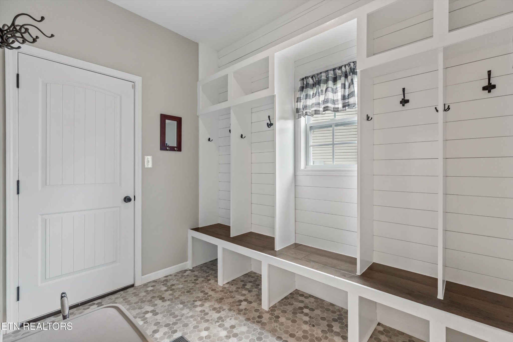 7333 Ladd Road Powell, TN 37849 - Photo 21 of 44 Gallery Image 21