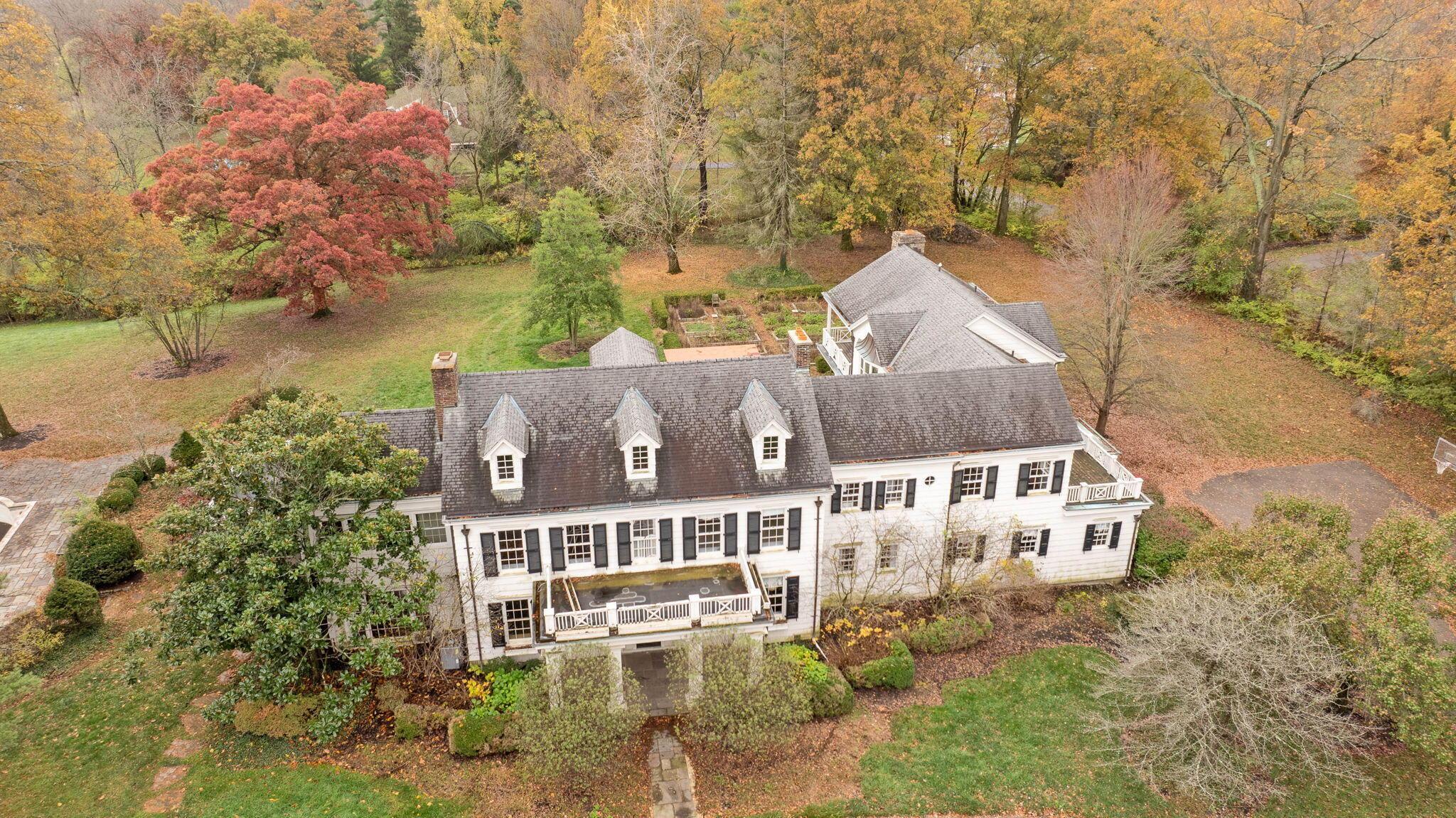 7805 Brill Road Cincinnati, OH 45243 - Photo 6 of 139 6-web-or-mls-7805BrillRoad_Hommati102 (5