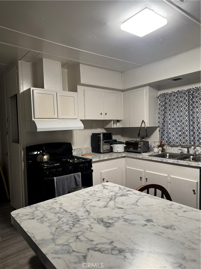 301 East Foothill Boulevard, Unit 101 Pomona, CA 91767 - Photo 11 of 13