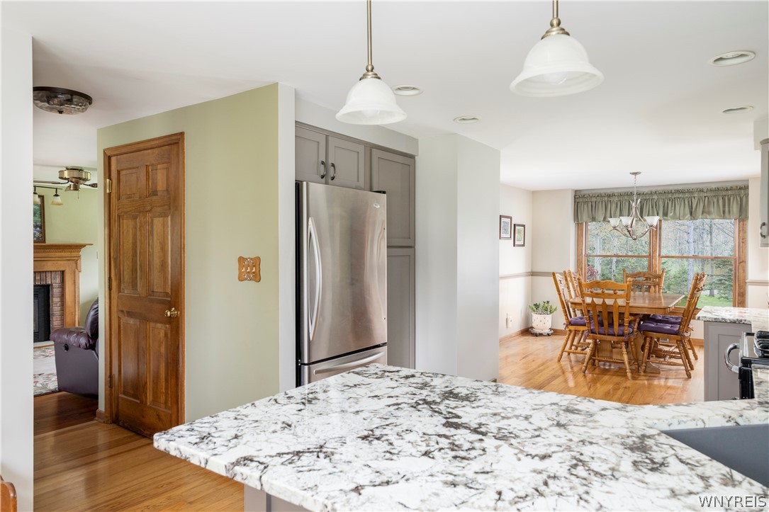 6733 Scherff Road Orchard Park, NY 14127 - Photo 9 of 39