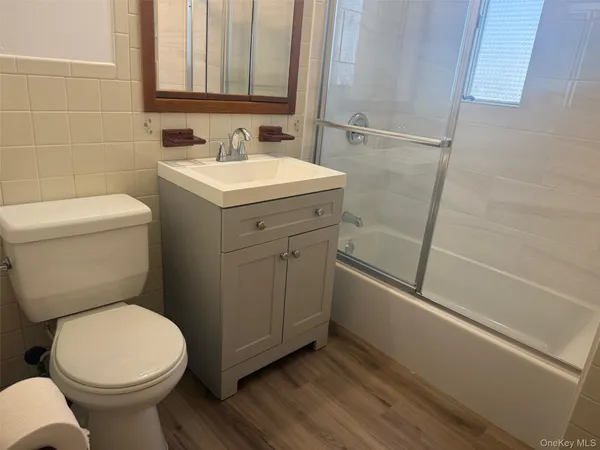 $2,850 | 113 Parma Road, Island Park, NY 11558