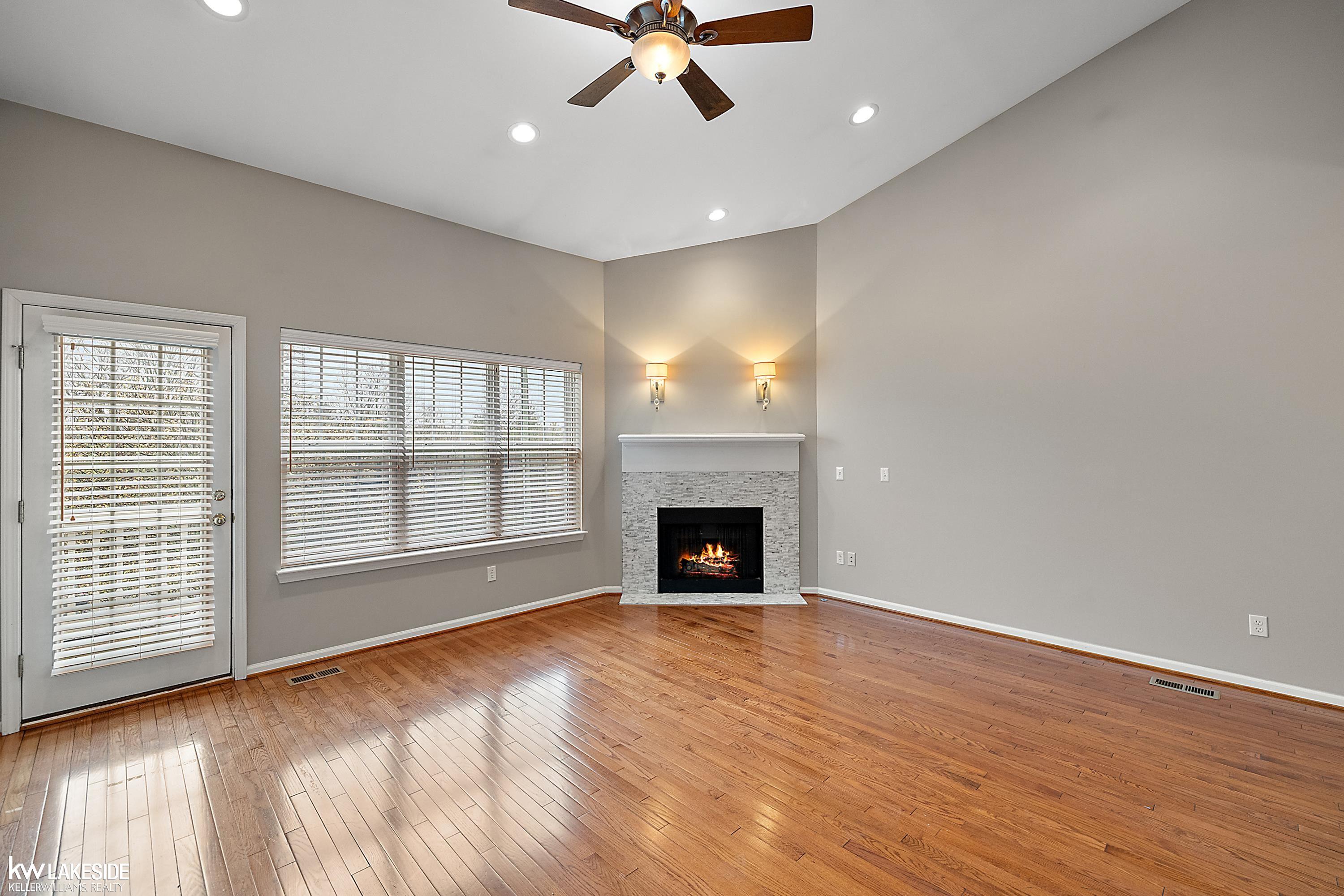 747 East Bluff Court Rochester, MI 48306 - Photo 26 of 79 50138673-5c7a2882-572a-4fab-9b8c-22da4e11fc11.JPG