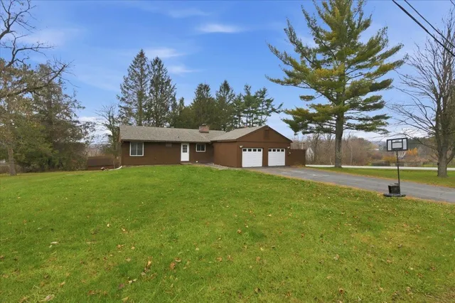 $275,000 | 211 Grandview Street, Shaftsbury, VT 05257