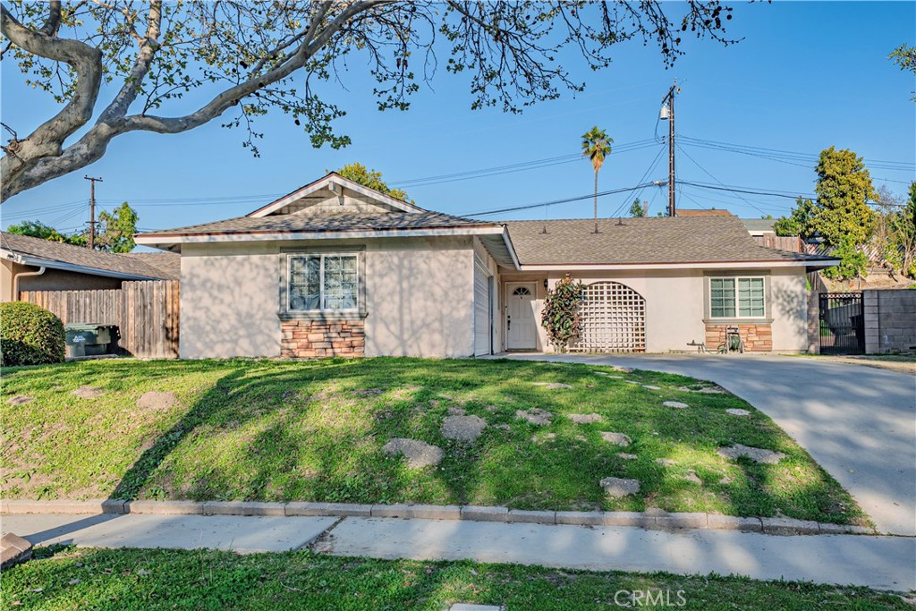 3524 Whitingham Drive West Covina, CA 91792 - Photo 2 of 39 a front view of a house with garden