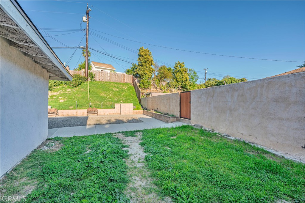 3524 Whitingham Drive West Covina, CA 91792 - Photo 26 of 39 a view of yard