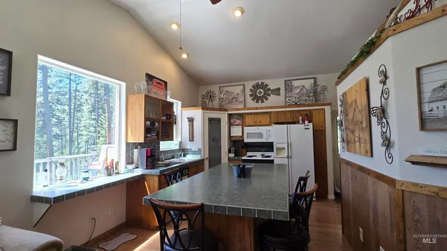 $425,000 | 24 Shady Lane, Garden Valley, ID 83622