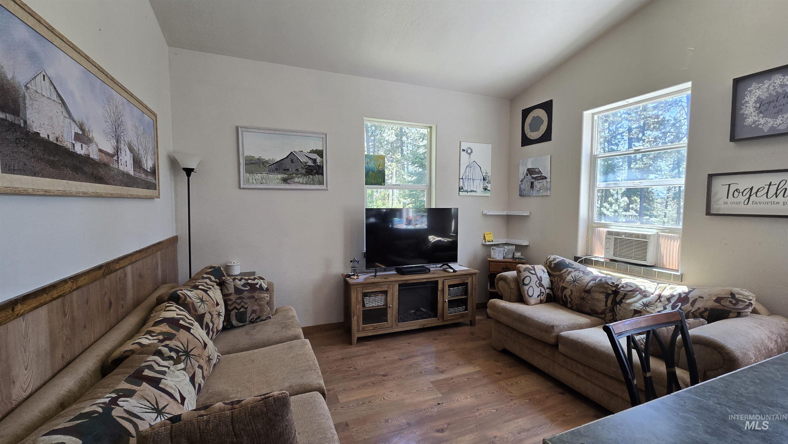 24 Shady Lane Garden Valley, ID 83622 - Photo 10 of 37