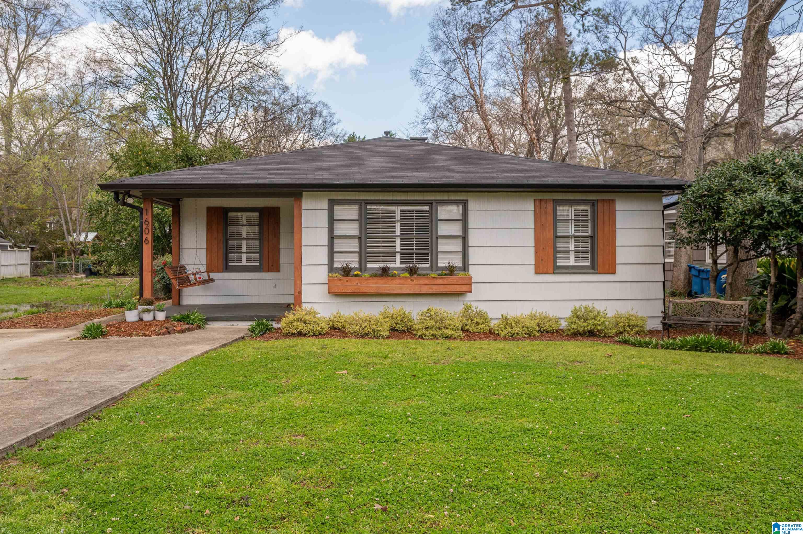 1606 Manhattan Street Birmingham, AL 35209 - Photo 1 of 40