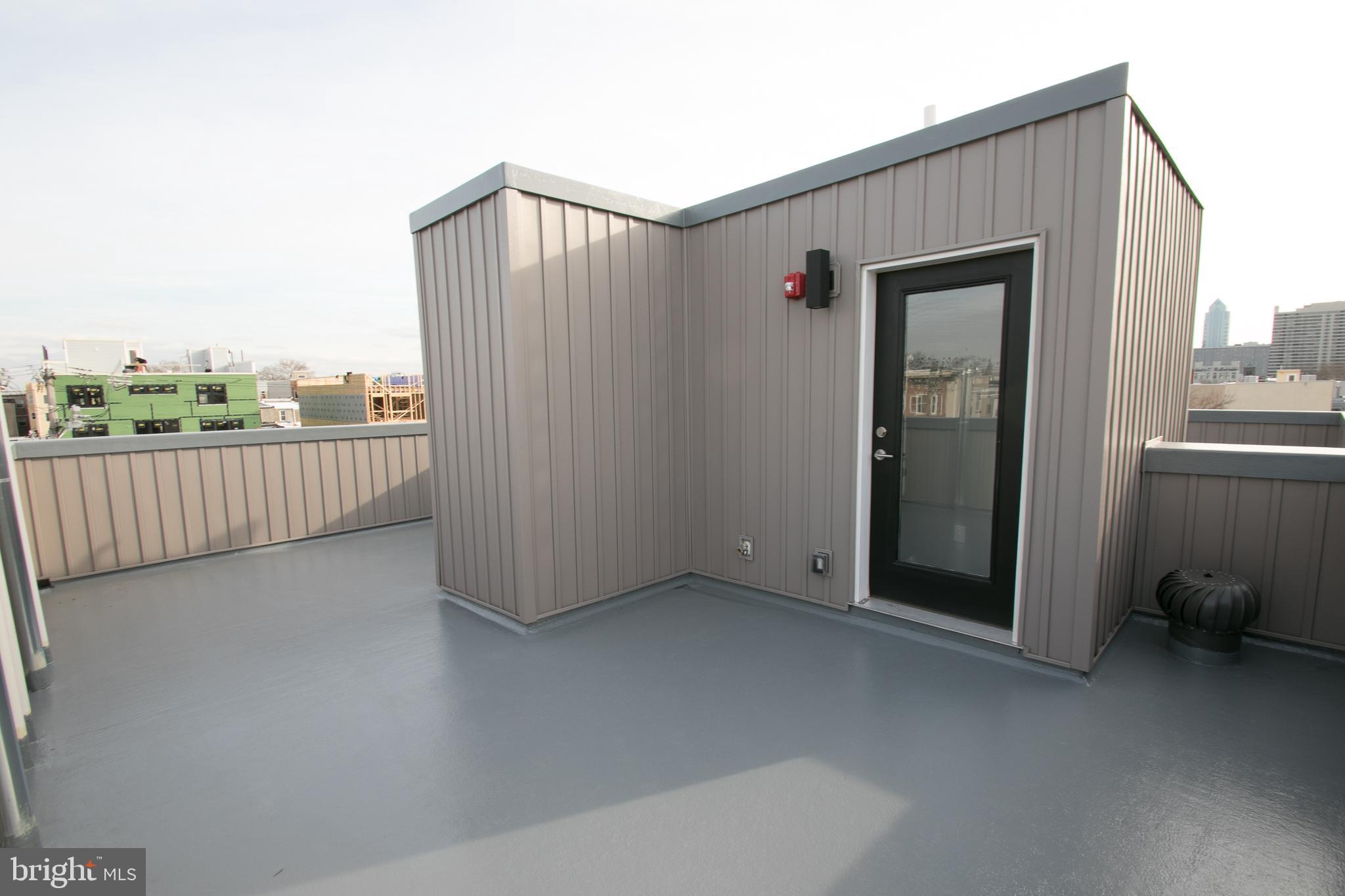 755 North Capitol Street Philadelphia, PA 19130 - Photo 31 of 47 a view of a balcony