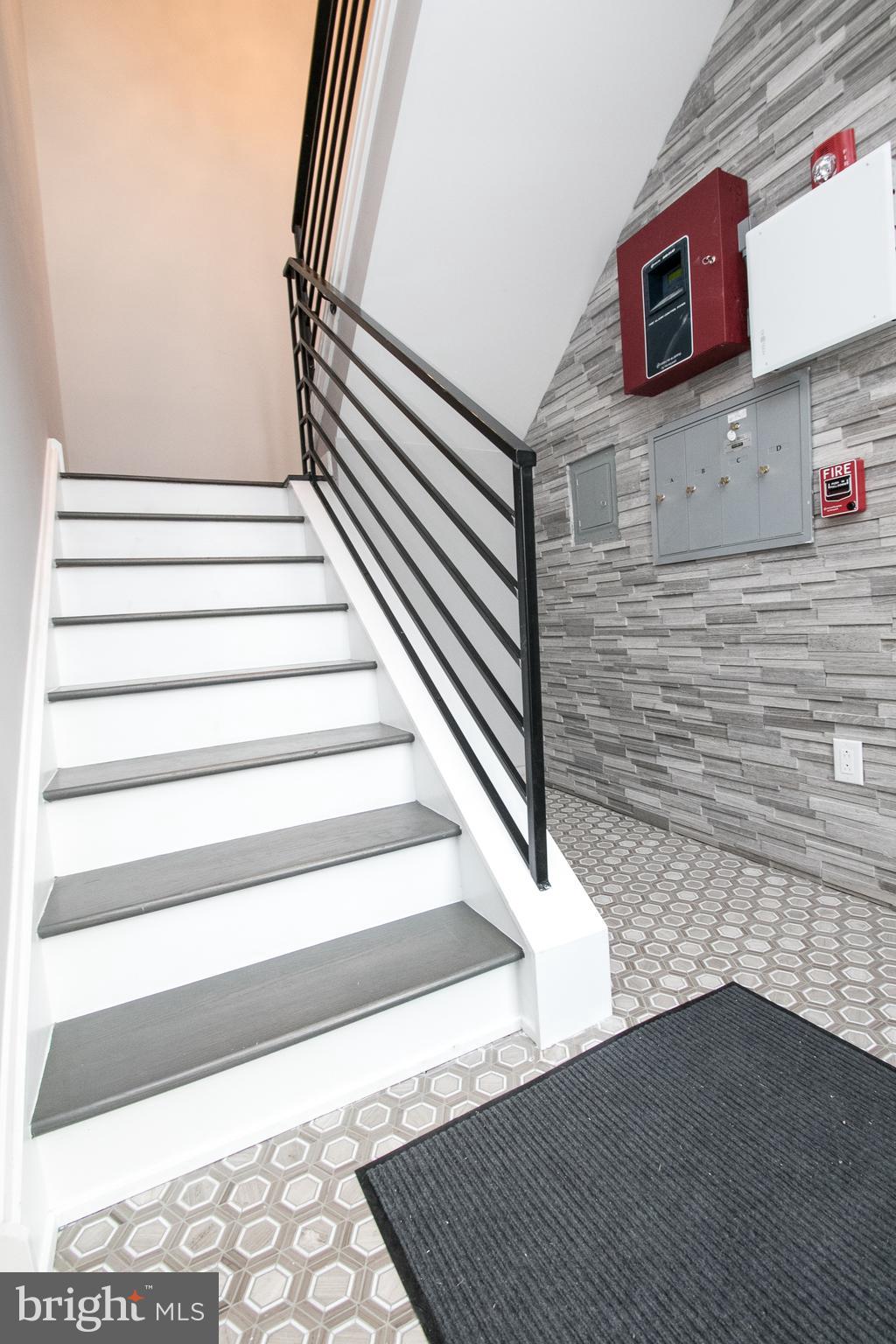 755 North Capitol Street Philadelphia, PA 19130 - Photo 46 of 47 a view of entryway