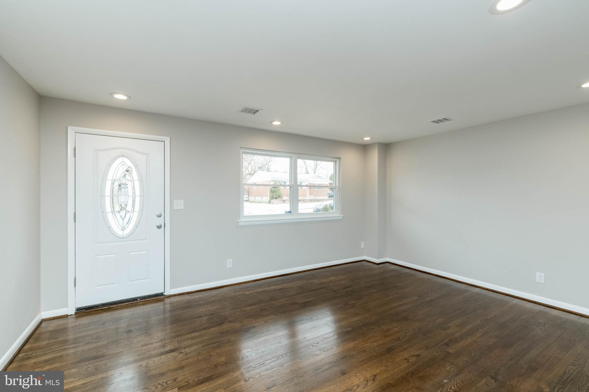 3814 Collier Road Randallstown, MD 21133 - Photo 2 of 40 Living Room