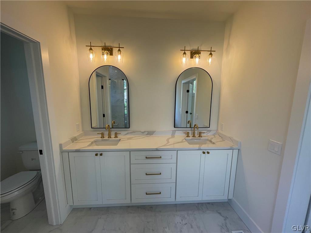 3998 Huckleberry Road Allentown, PA 18104 - Photo 18 of 33 MASTER BATH VANITY