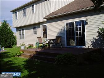 5 Dallas Lane Sinking Spring, PA 19608 - Photo 2 of 12 Exterior Back