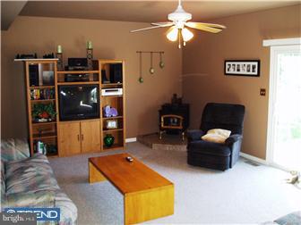 5 Dallas Lane Sinking Spring, PA 19608 - Photo 5 of 12 Family Room