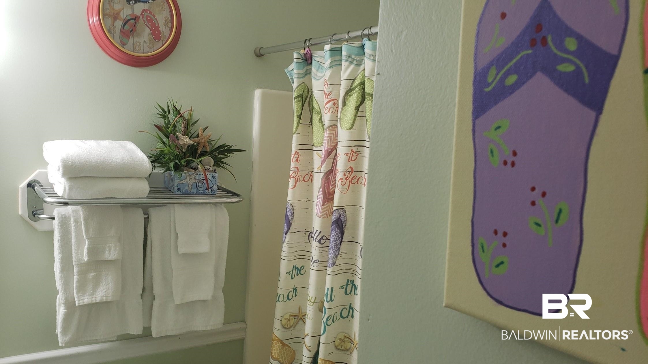 400 Plantation Road, Unit 2114 Gulf Shores, AL 36542 - Photo 7 of 21 Bathroom 2 - Flip Flops