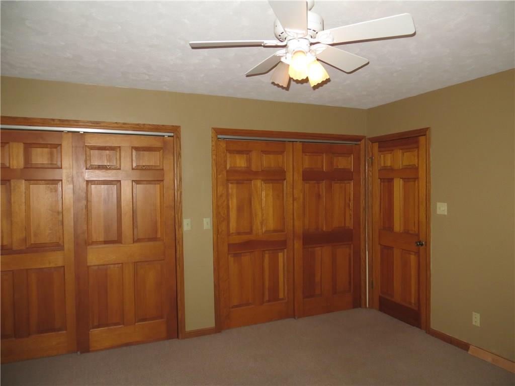 6440 Dixon Road Columbus, IN 47201 - Photo 13 of 38