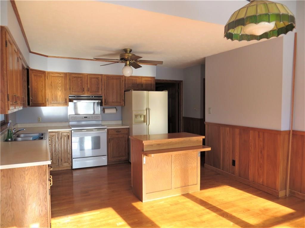 6440 Dixon Road Columbus, IN 47201 - Photo 9 of 38