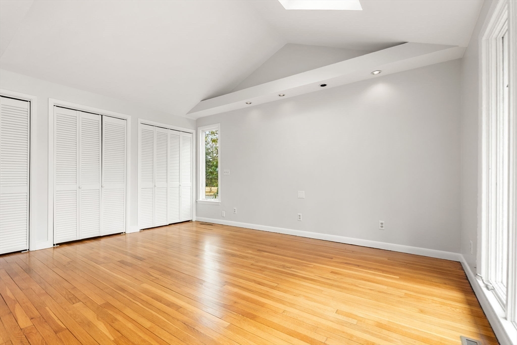 7 Walker Road Manchester, MA 01944 - Photo 9 of 25 Gallery Image 9