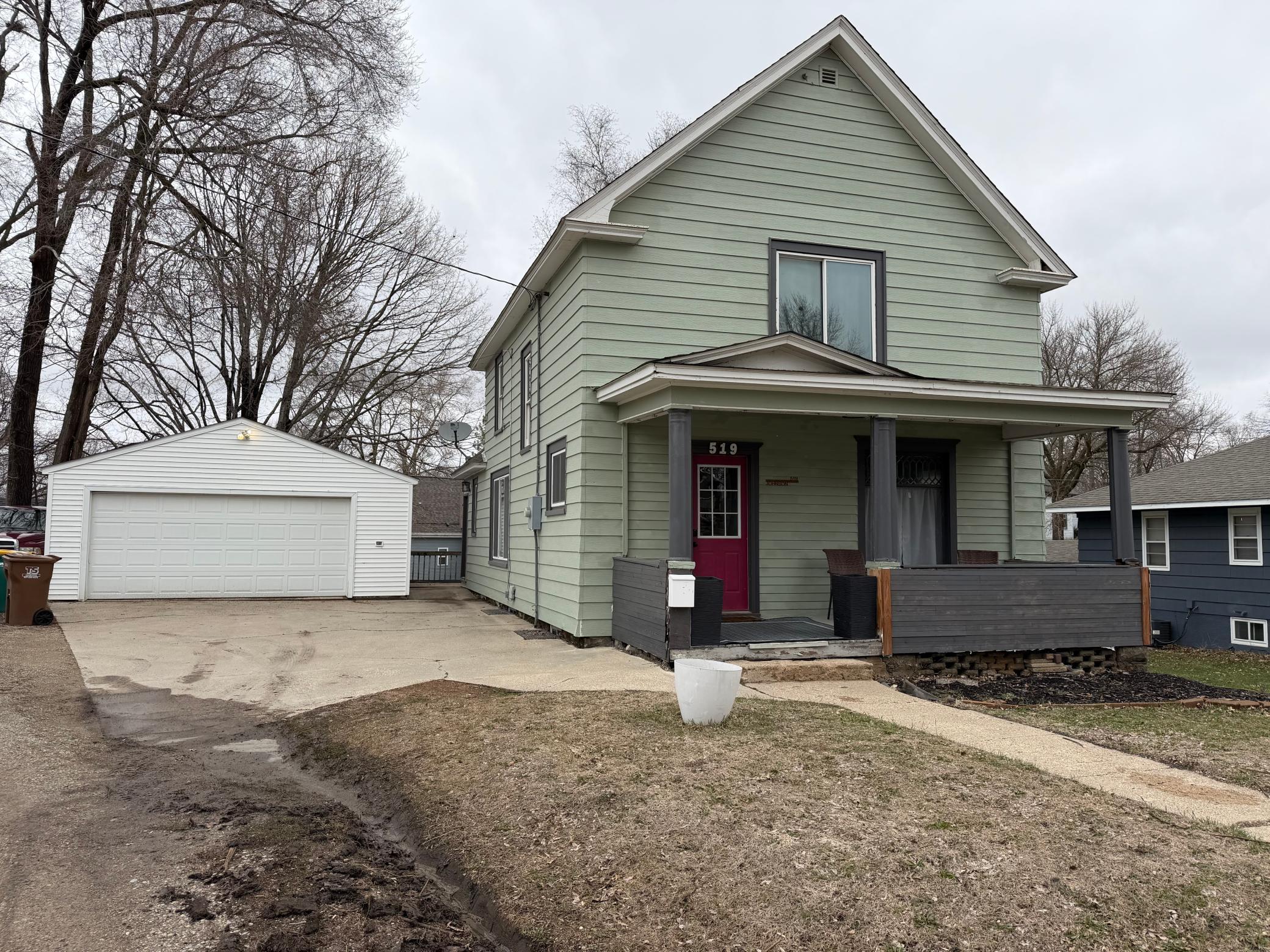 519 Johnson Street Albert Lea, MN 56007 - Photo 1 of 27