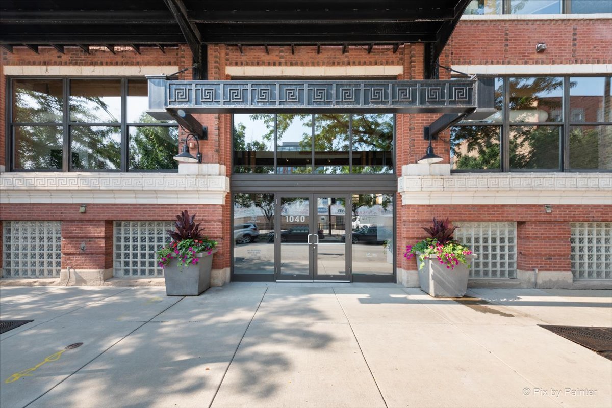 1040 West Adams Street, Unit 104 Chicago, IL 60607 - Photo 1 of 34