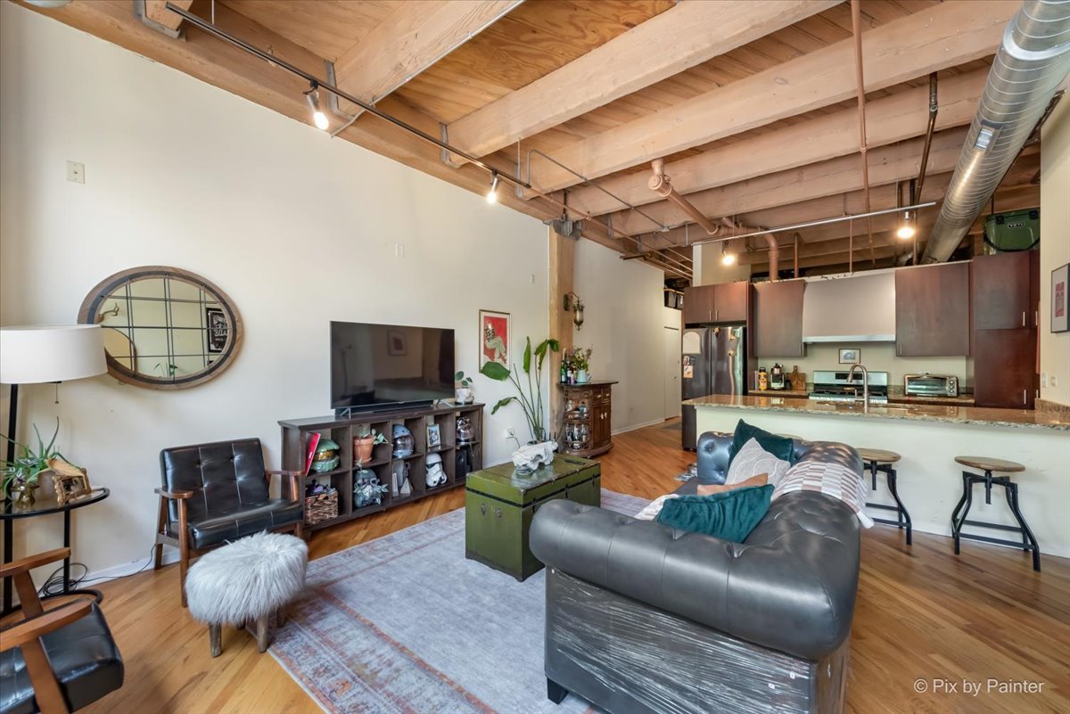 1040 West Adams Street, Unit 104 Chicago, IL 60607 - Photo 3 of 34