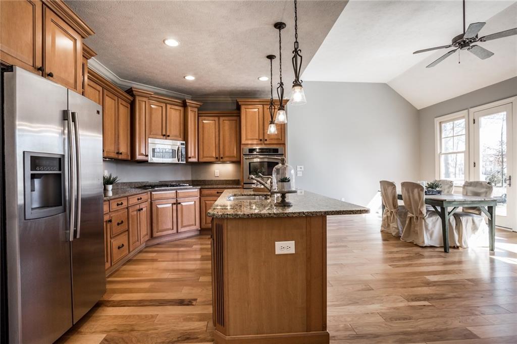 7725 Spring Ridge Drive Indianapolis, IN 46278 - Photo 11 of 42 Gallery Image 11