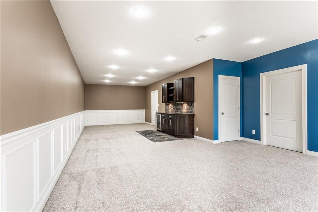 7725 Spring Ridge Drive Indianapolis, IN 46278 - Photo 34 of 42 Gallery Image 34