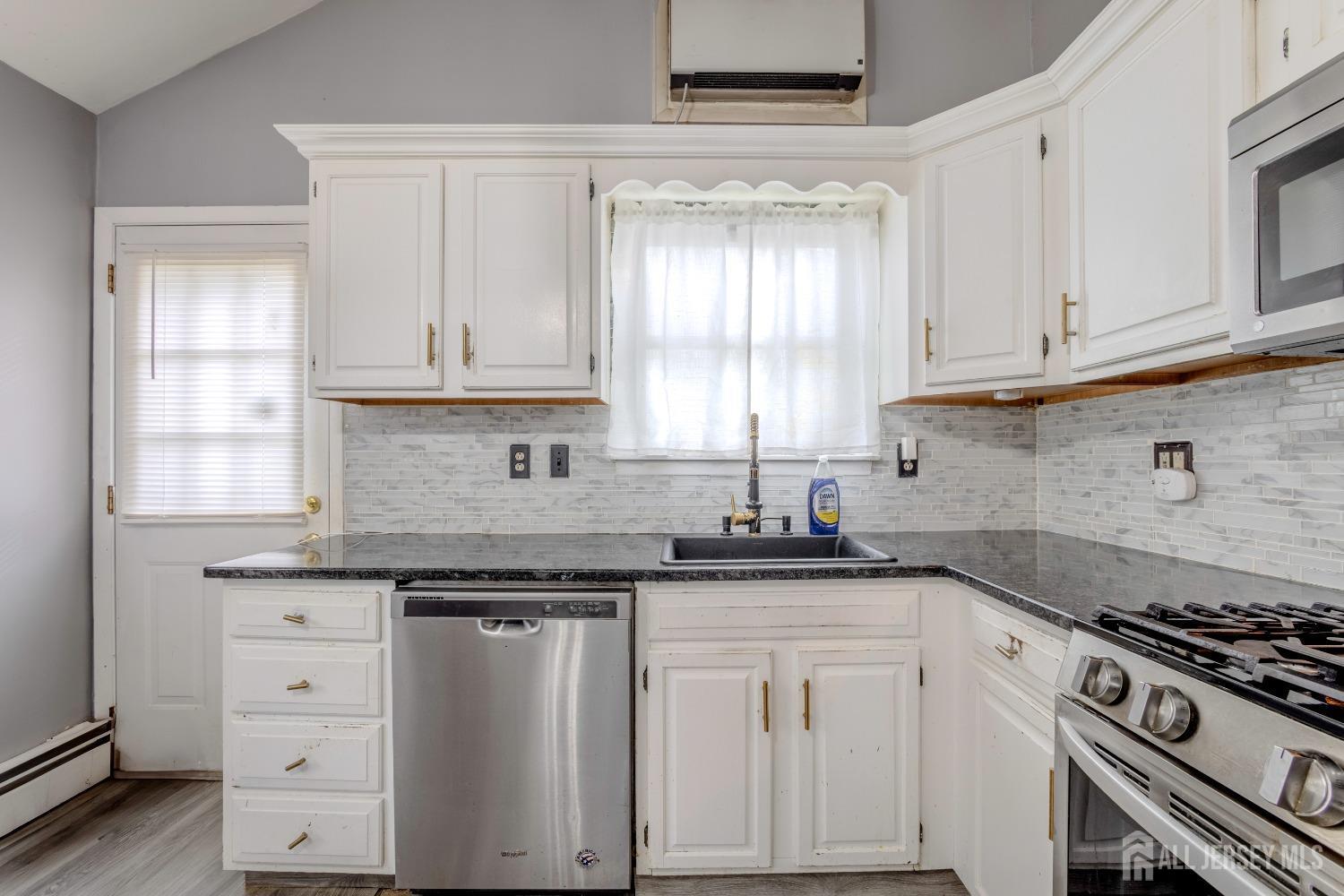 1314 Ute Road North Brunswick, NJ 08902 - Photo 13 of 42 Gallery Image 13
