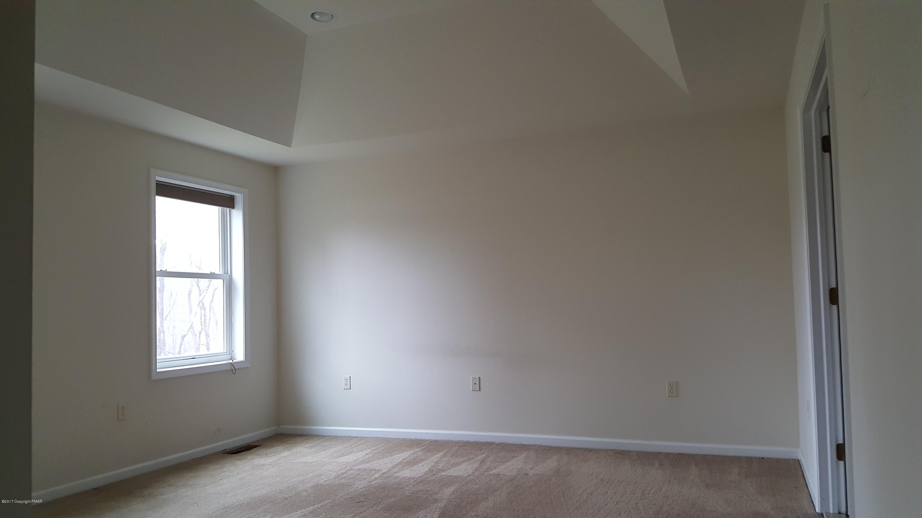 294 Coach Road Tobyhanna, PA 18466 - Photo 12 of 22 20170426_125459