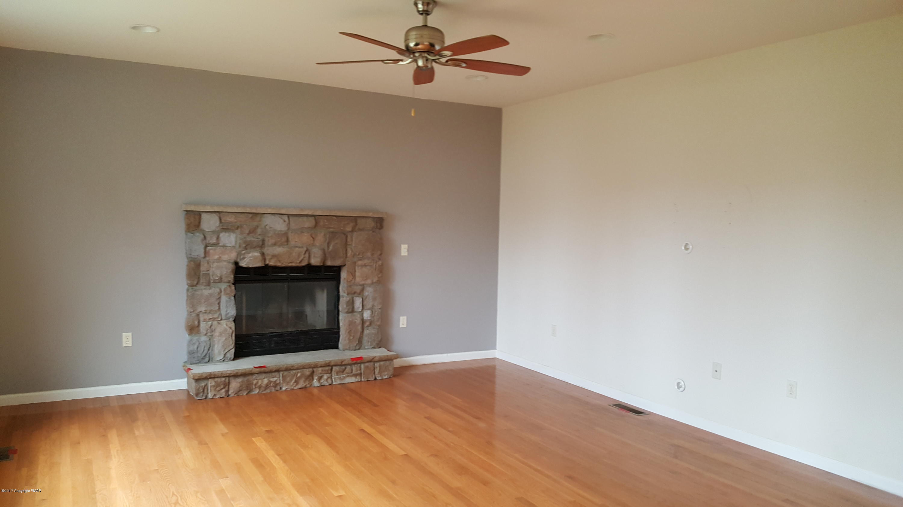 294 Coach Road Tobyhanna, PA 18466 - Photo 7 of 22 20170426_124724