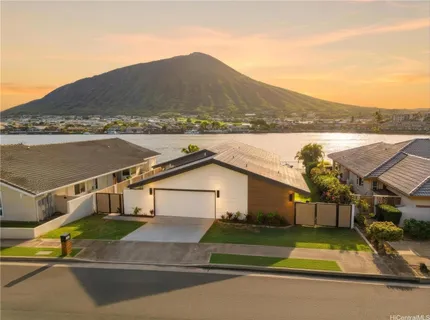 $3,150,000 | 7157 Makaa Street, Honolulu, HI 96825