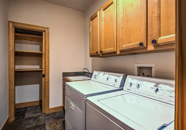 $1,650,000 | 13585 Northwoods Boulevard, Truckee, CA 96161