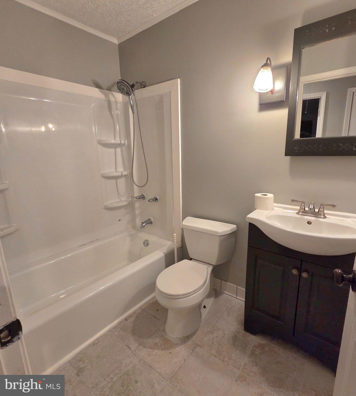 178 Payne Road Winchester, VA 22603 - Photo 54 of 101 hallway bath