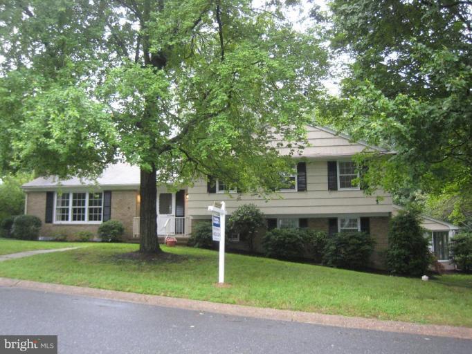 239 Providence Road Annapolis, MD 21409 - Photo 1 of 24 Fabulous corner lot, near the pool w/ water views!