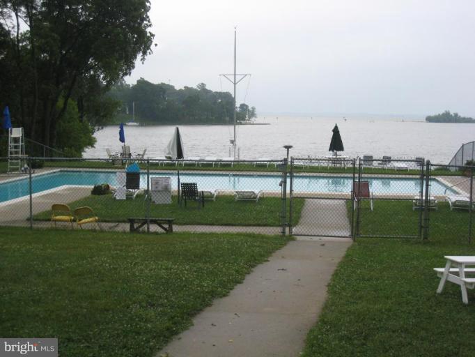 239 Providence Road Annapolis, MD 21409 - Photo 19 of 24 Water-front community pool!
